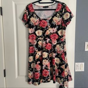 Floral mini skater dress 🌸